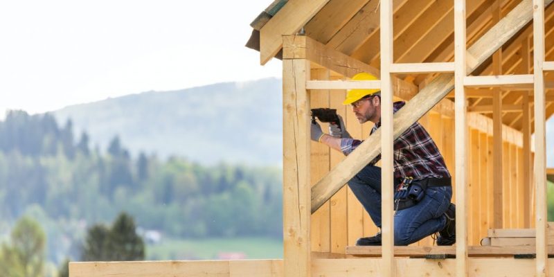 roofer-builder-working-on-roof-structure-at-construction-site-1024×682-1.jpg roofer-builder-working-on-roof-structure-at-construction-site-1024x682-1.jpg